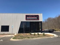 Automotive International Pan Sign