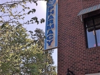 Giant Genie Pharmacy Picture 1